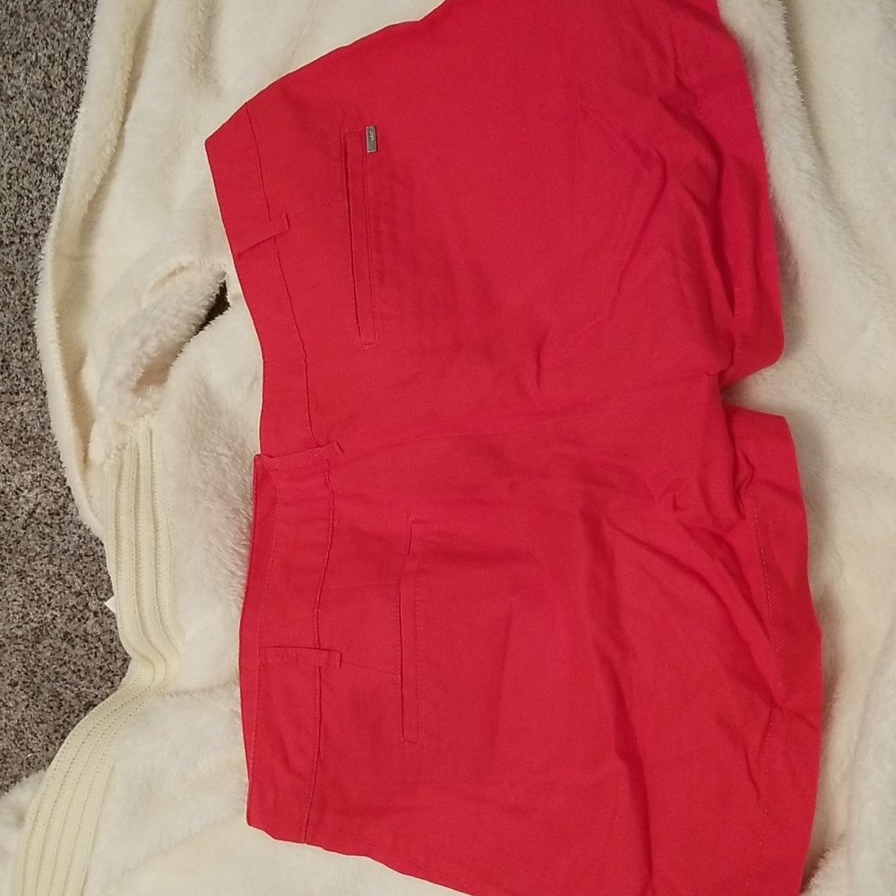 Red Shorts - Picture 4 of 4